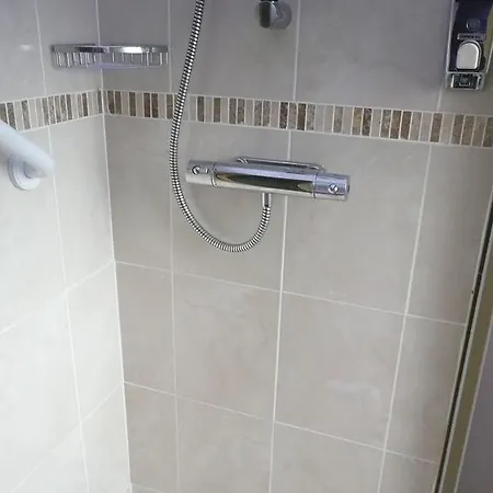 The Three Arches 住宿加早餐酒店 路易斯堡