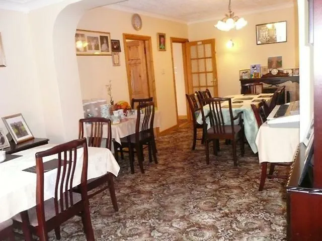 Couette-café The Three Arches 3*