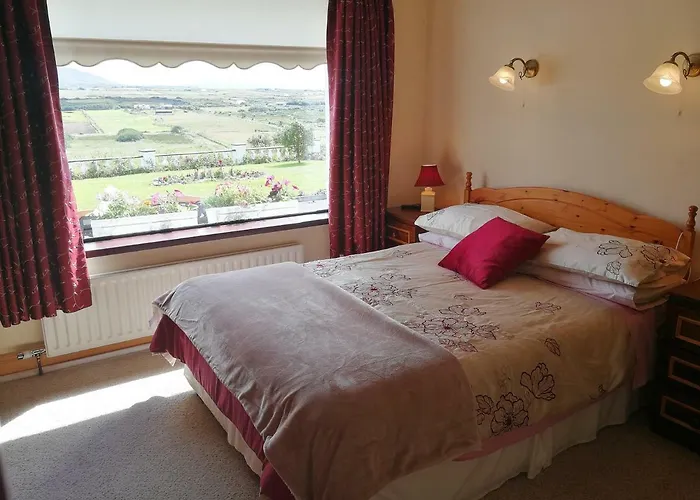 The Three Arches Couette-café